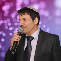 30.11.2026 קונצרט של הזמר שמוליק נדל בהוד השרון