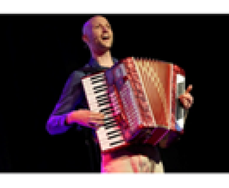 יונתן אלמן מופיע ב-10.9.2025 בת"א וב-17.9.2025 בנען